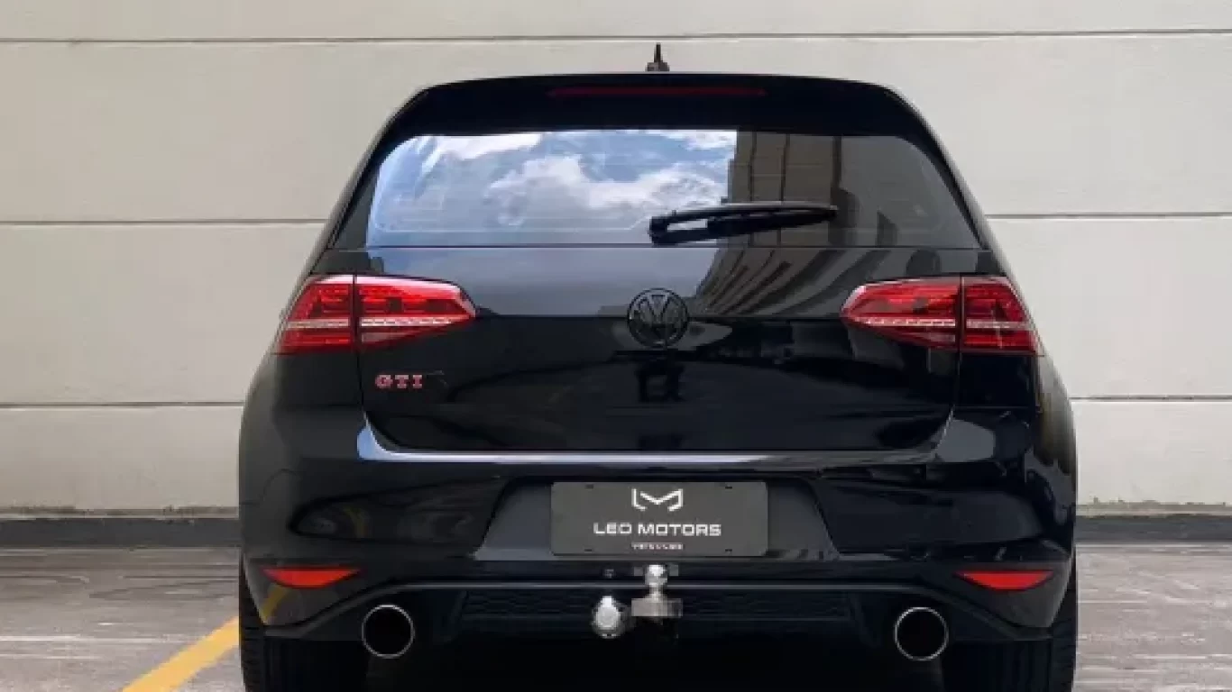 Golf GTI Traseira